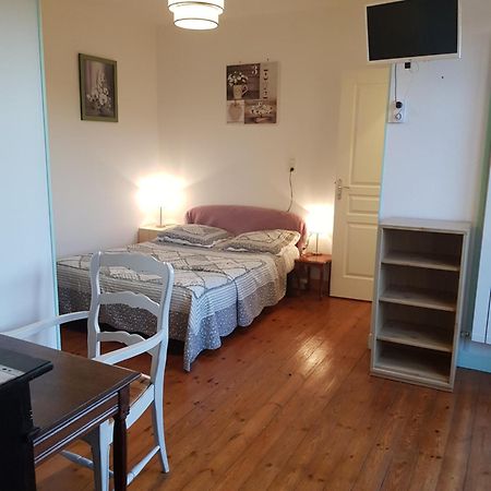 Chambres D'Hotes Anne-Marie Châtillon-sur-Indre Exterior foto